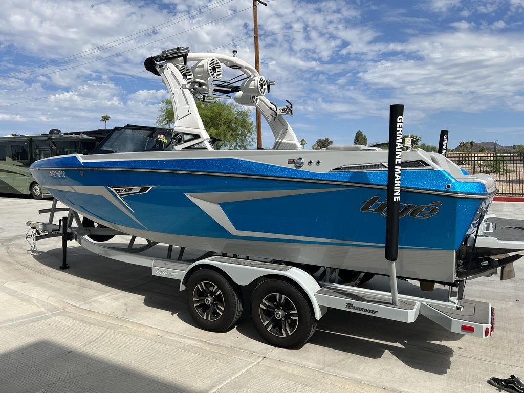 2022 Tige 22RZX