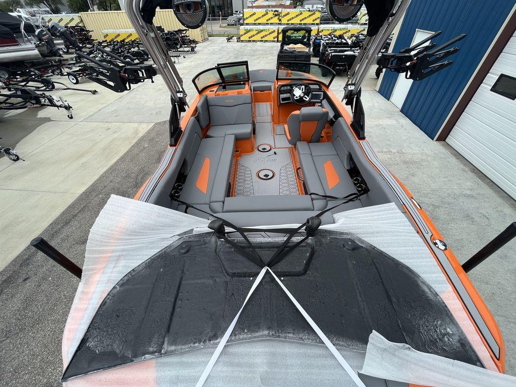 2024 Mastercraft NXT23