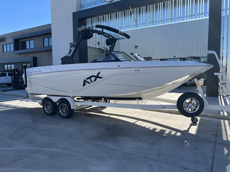 boat.Title