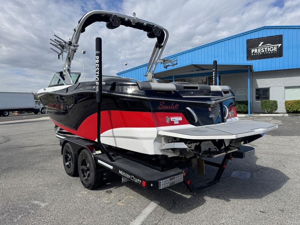 2020 MasterCraft XT22