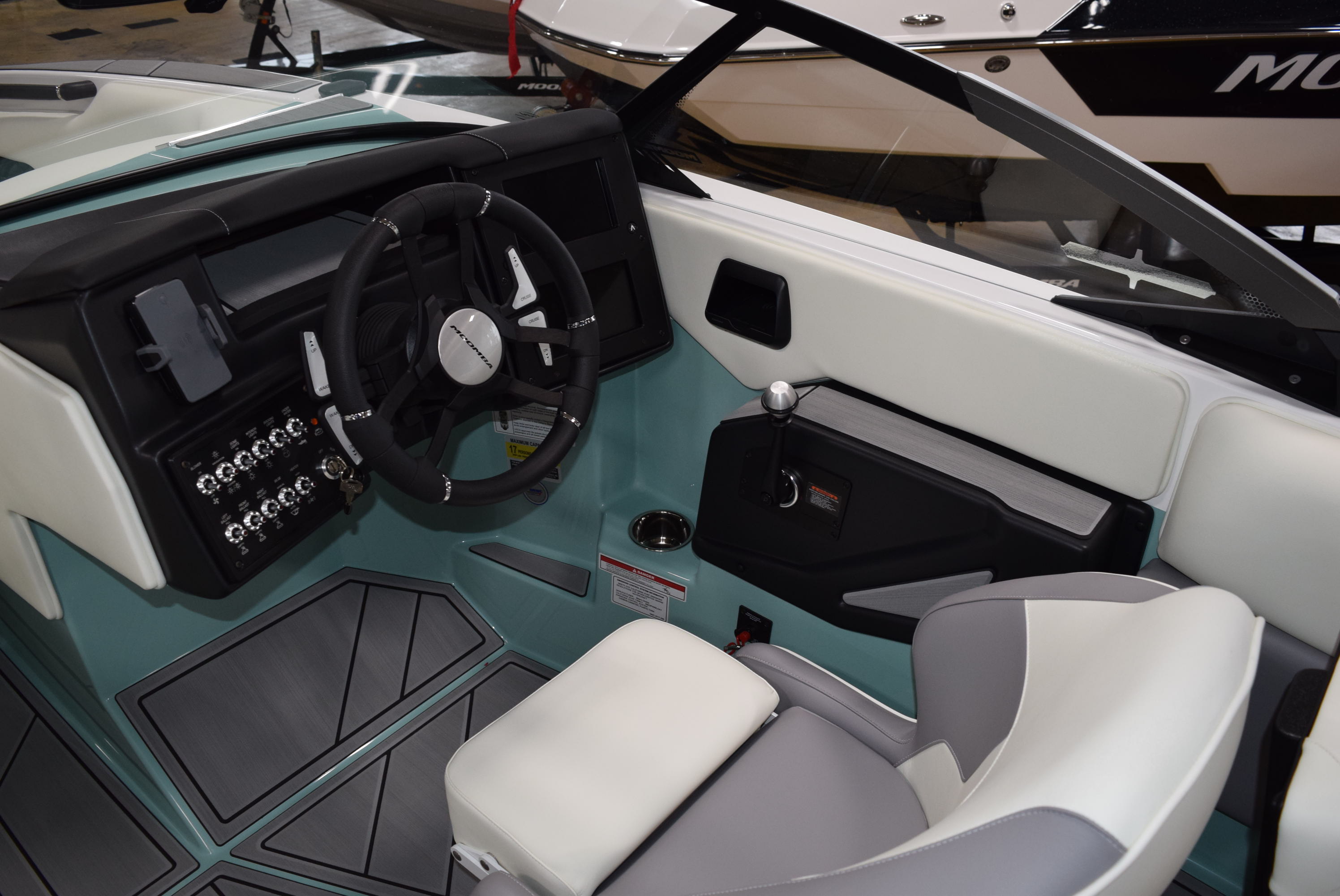 2025 MOOMBA MOJO
