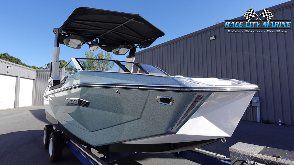 2025 Nautique P23