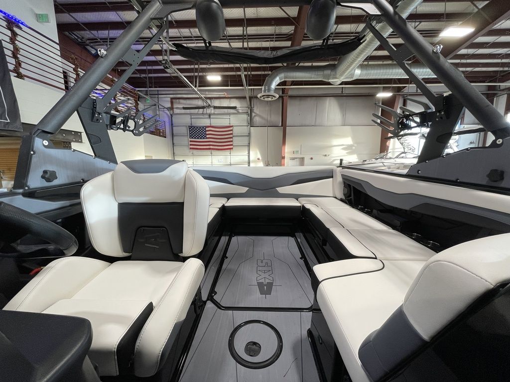 2025 Axis Wake Research T220
