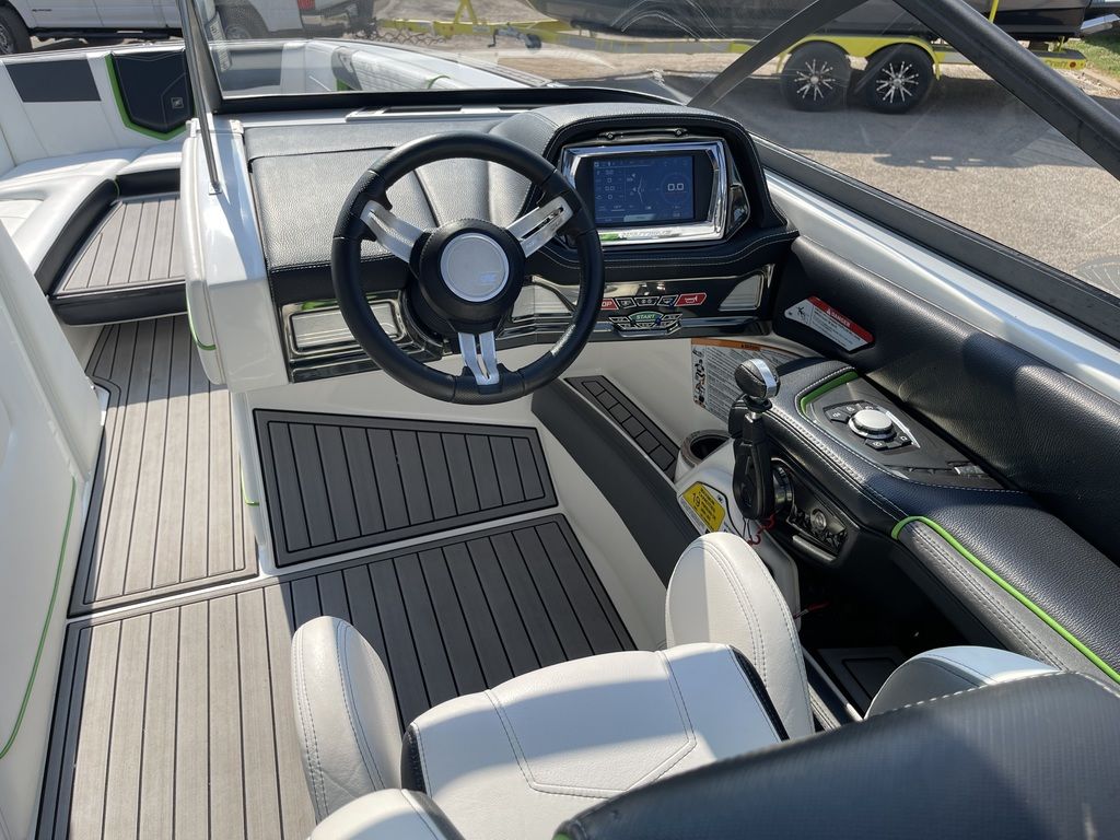 2016 nautique G25