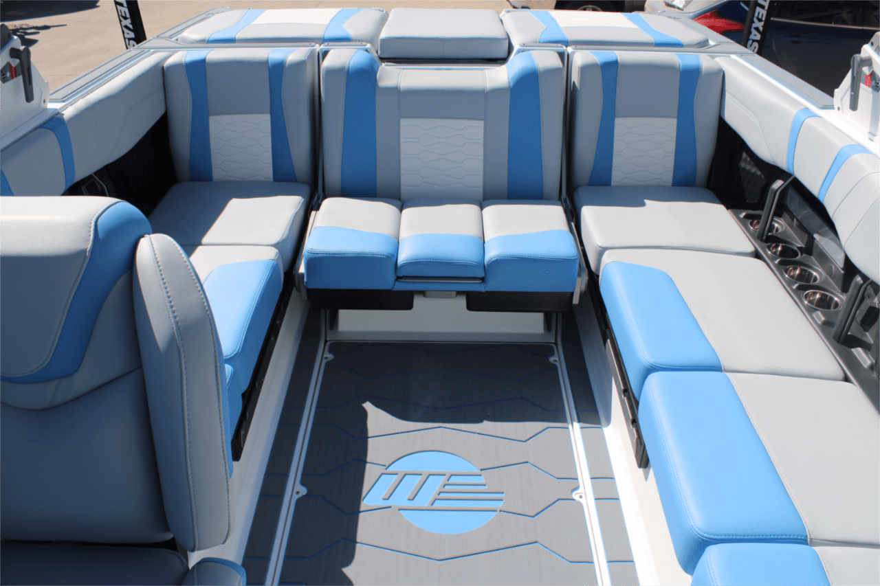 2025 Malibu 23 MXZ
