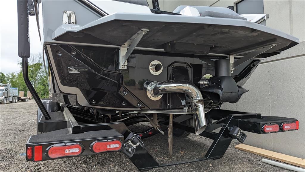 2023 Nautique S25- Dealer Demo