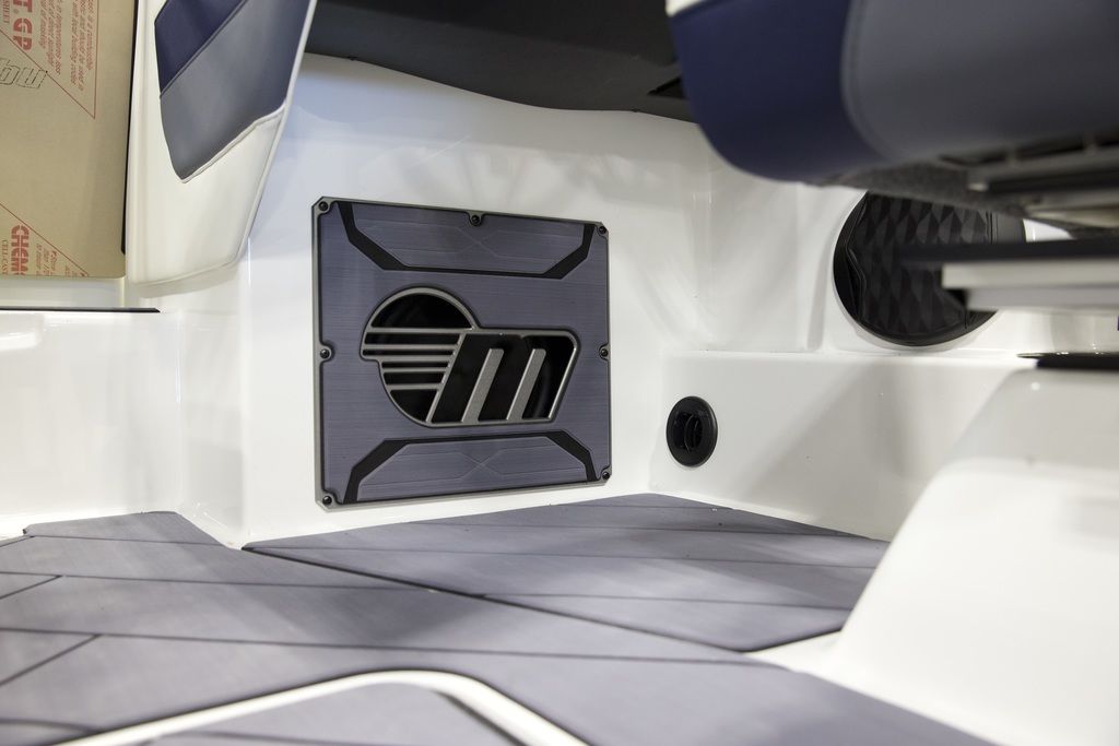 2025 Malibu Boats 23 LSV