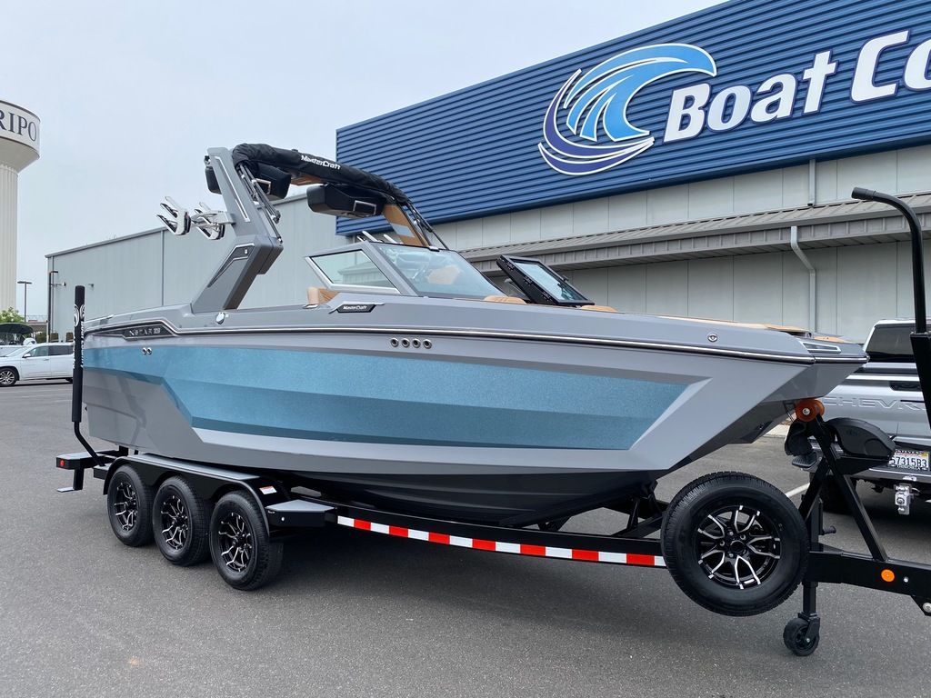 2025 MasterCraft XSTAR 23