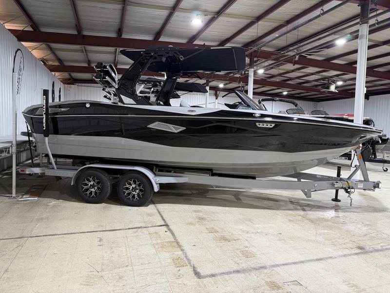 2025 Centurion Nv233