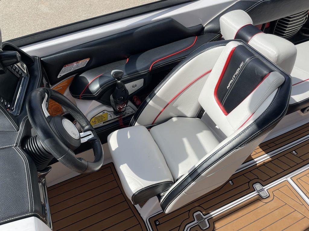2015 Nautique G23