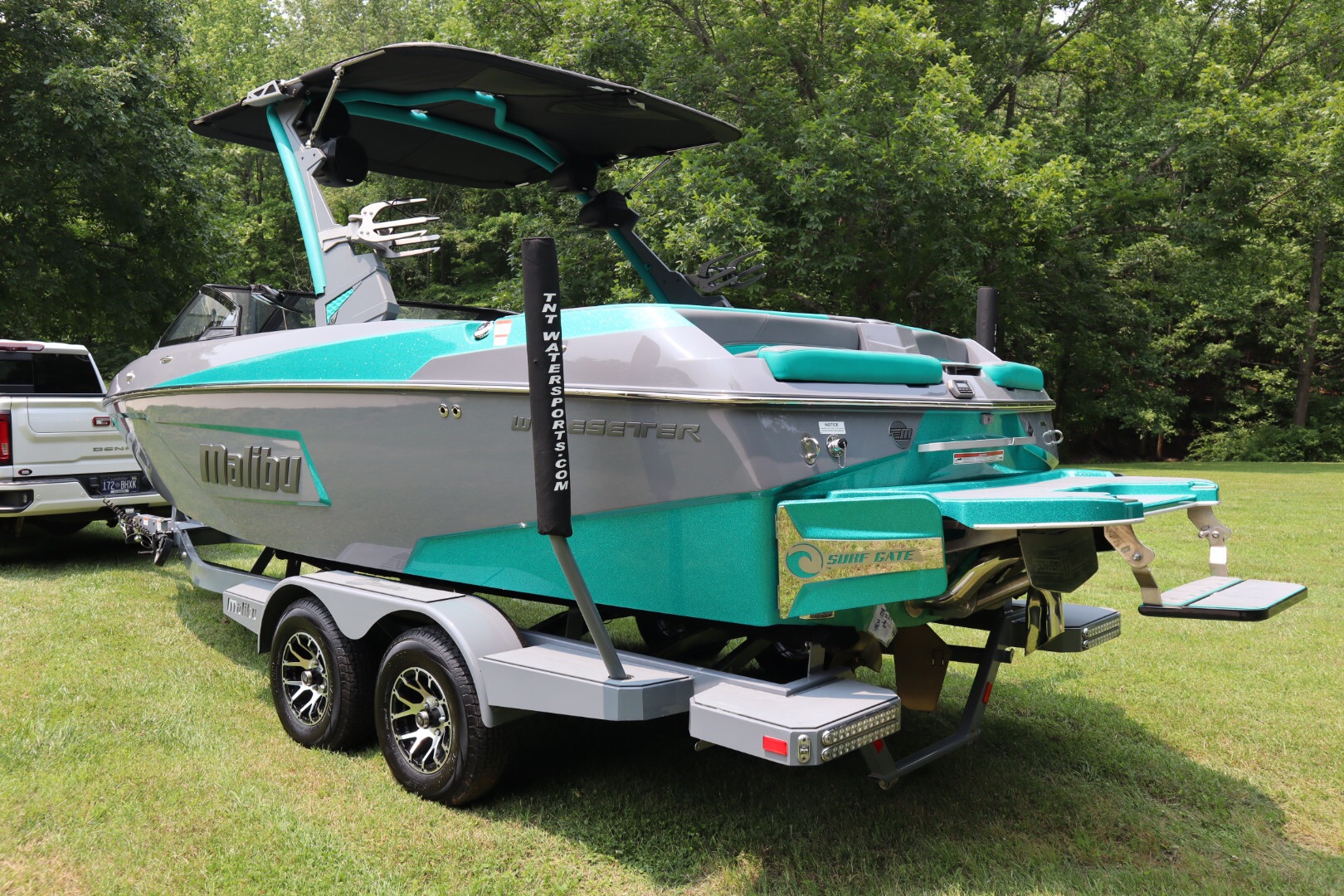 2022 Malibu 22 LSV
