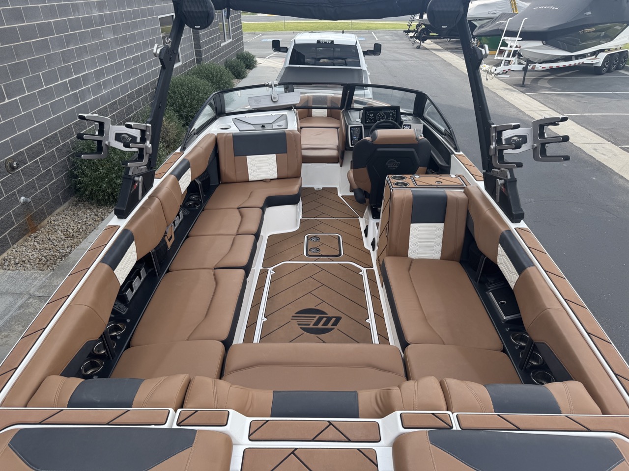 2023 Malibu 25 LSV LT4 Supercharged Well optioned