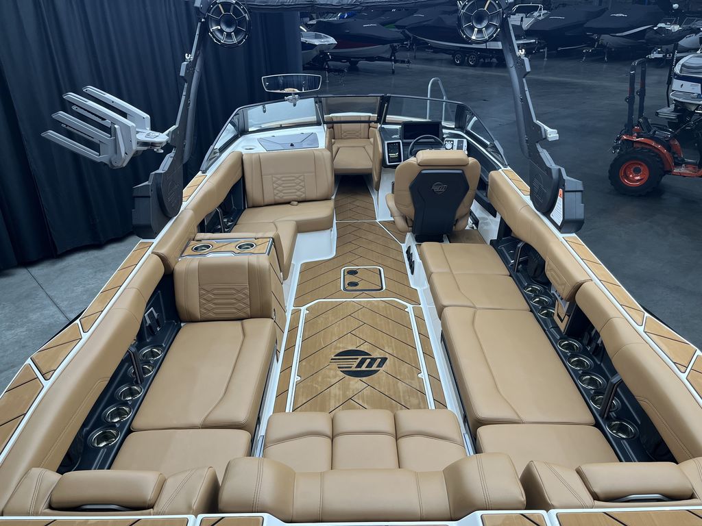 2024 Malibu Boats 26 LSV Icon