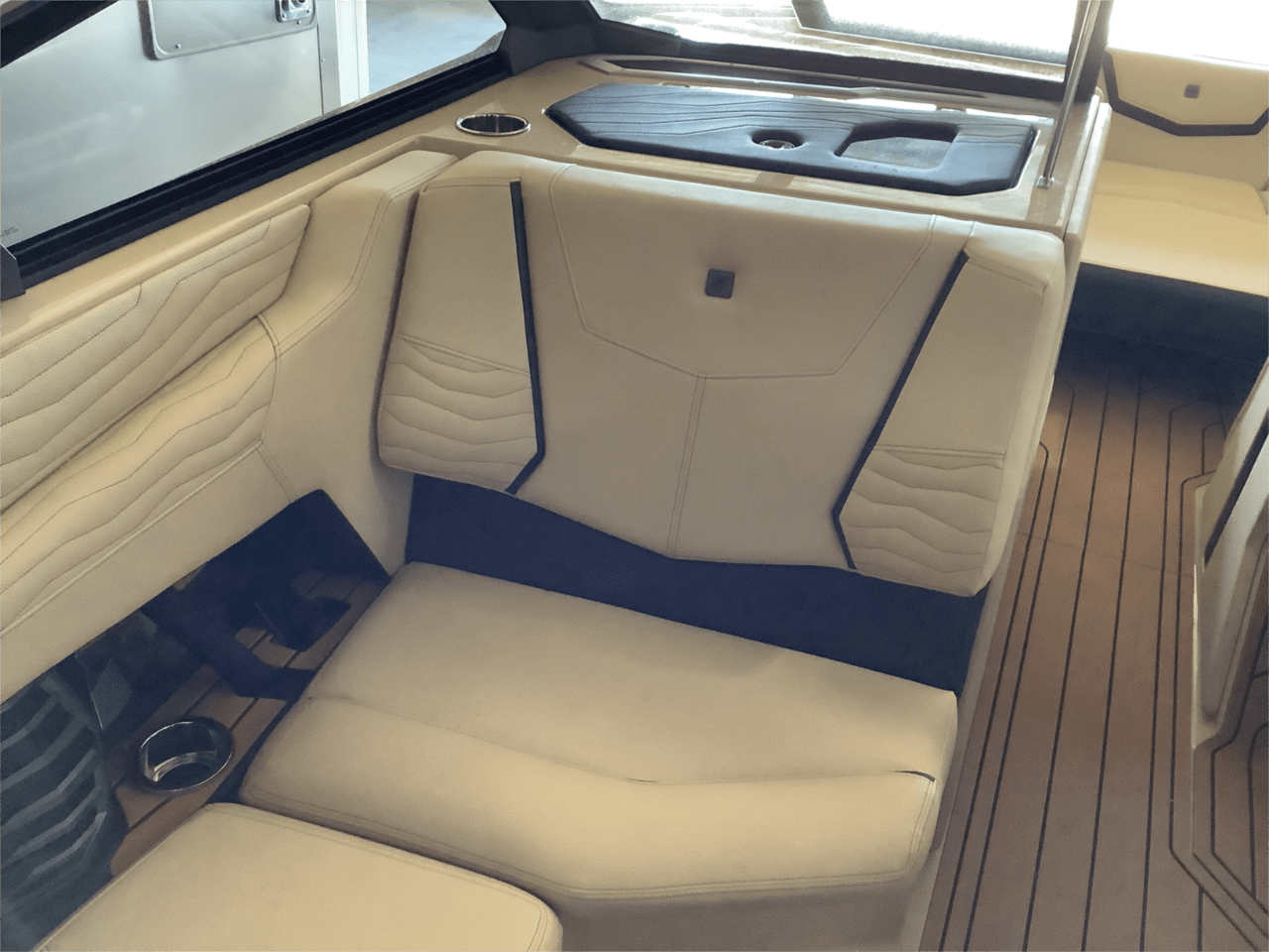 2025 Nautique G23