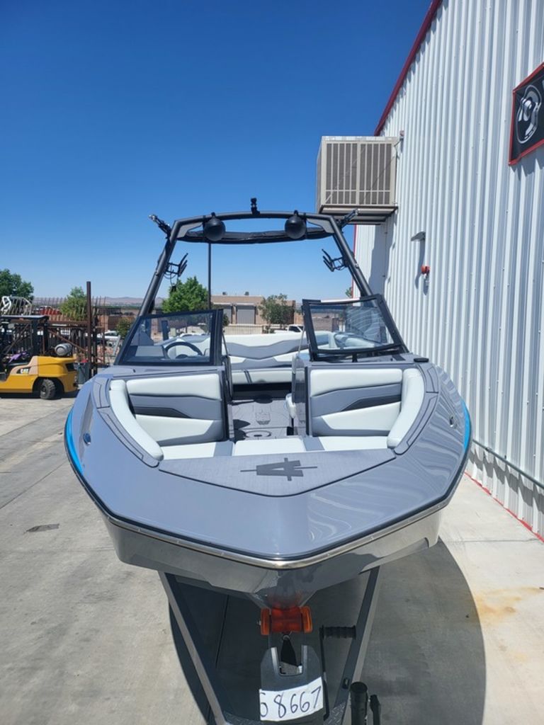 2025 Axis Wake Research T235
