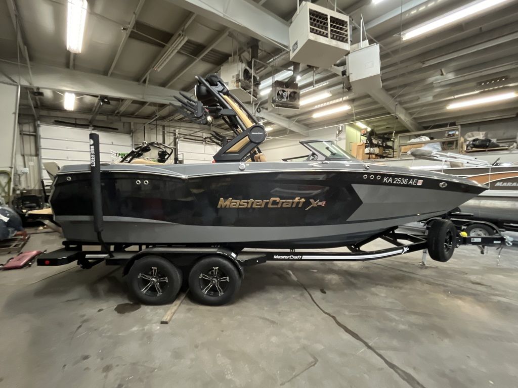 2022 MasterCraft Xstar S