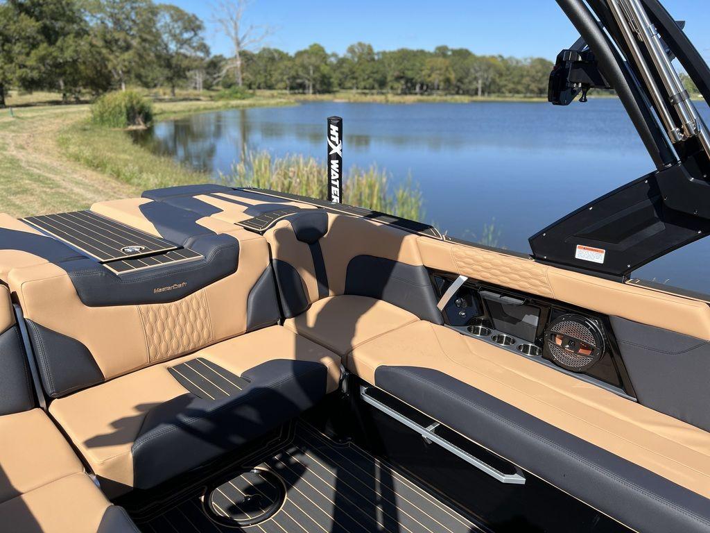 2024 MasterCraft XT23 Ashley Kidd Edition