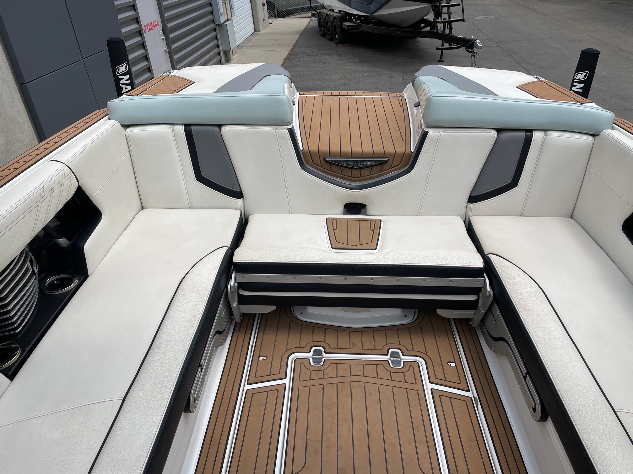 2019 NAUTIQUE G25 W/XR7 550HP SUPERCHARGED POWER PLANT