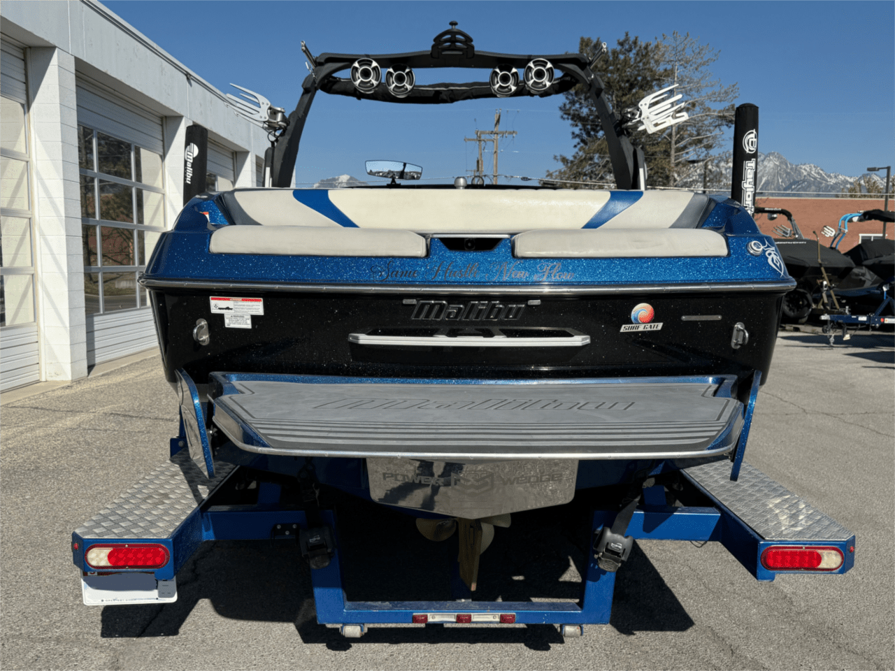 2015 Malibu Wakesetter 24 MXZ