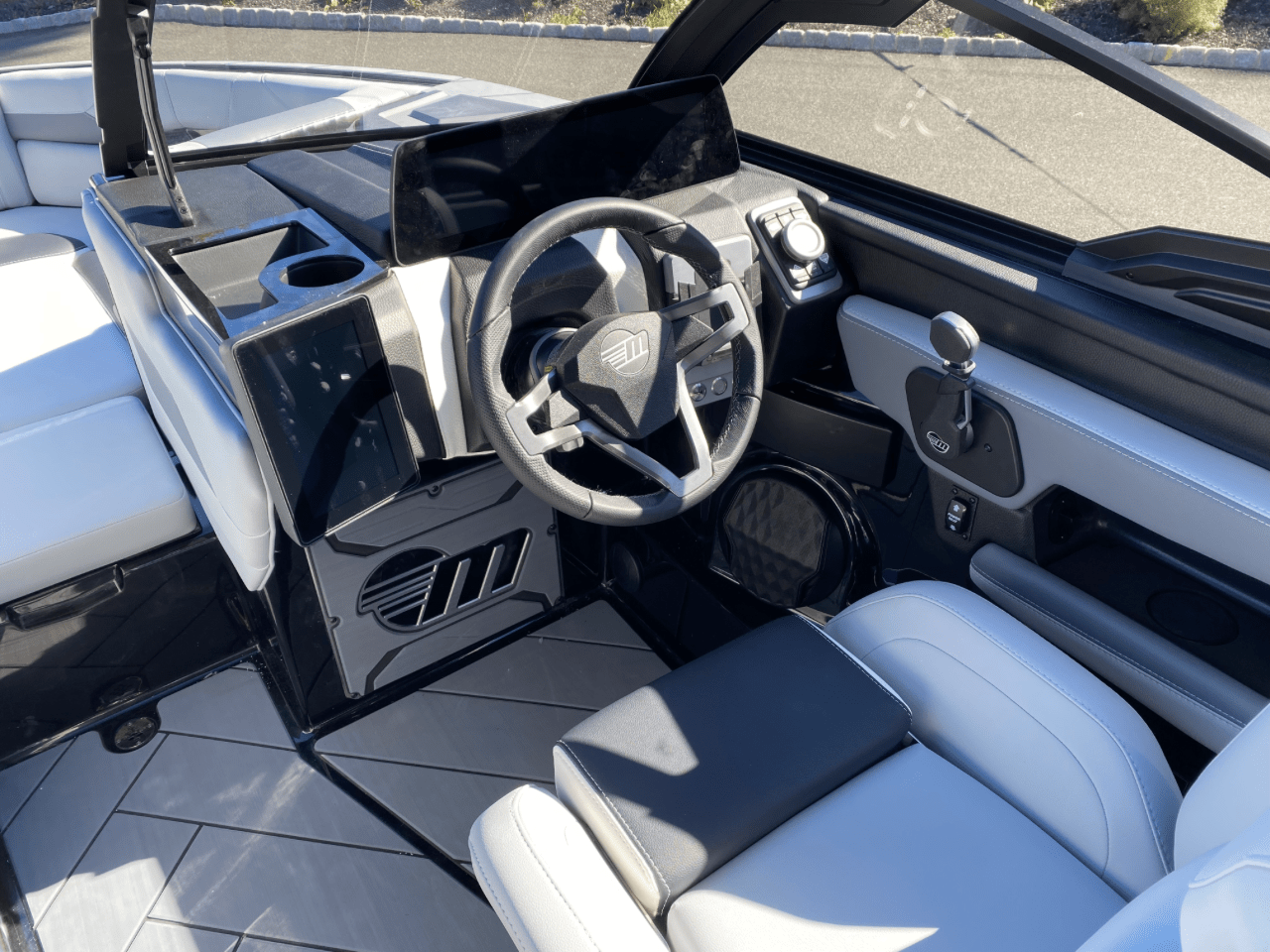 2025 Malibu 23lsv