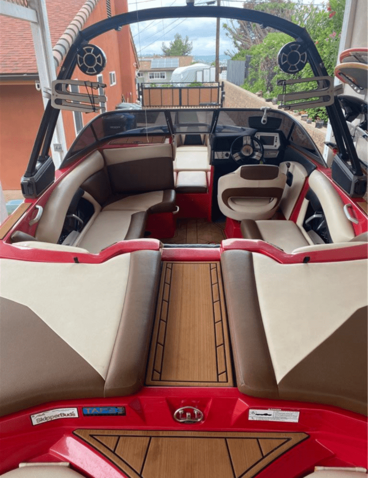 2018 Tige R21
