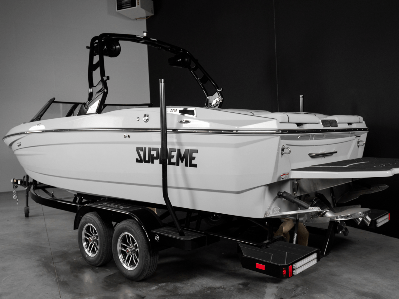 2025 Supreme S240 All Gray Icon