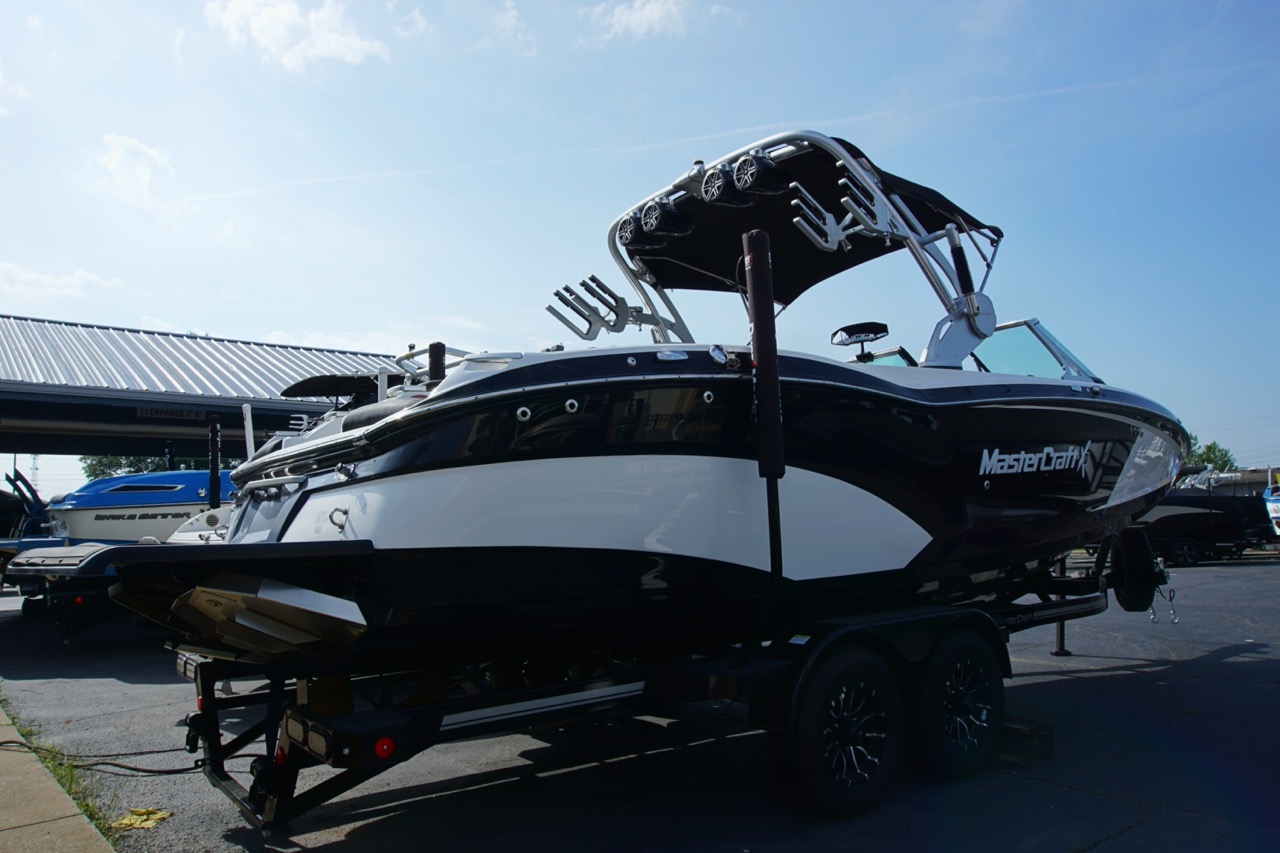 2017 MasterCraft X26