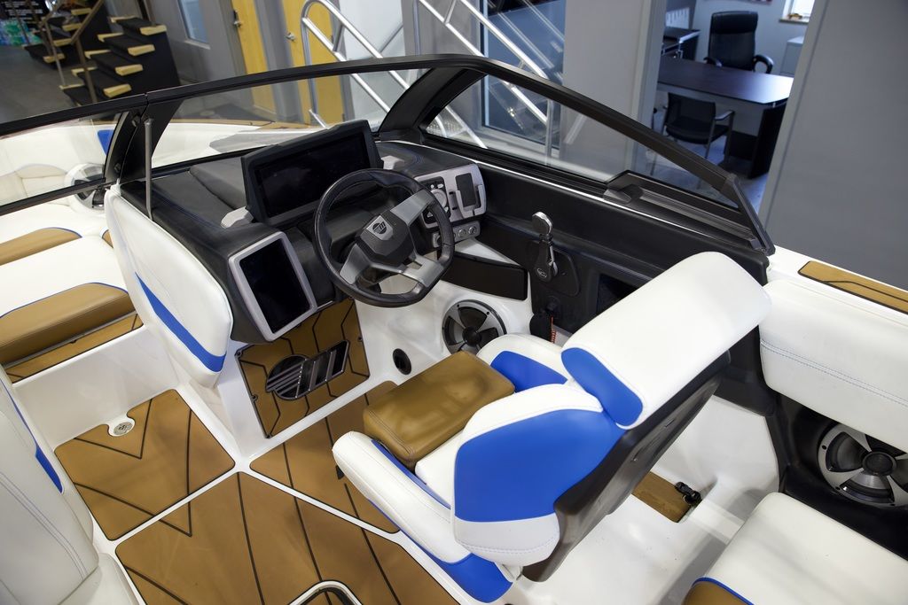 2021 Malibu Boats 23 LSV