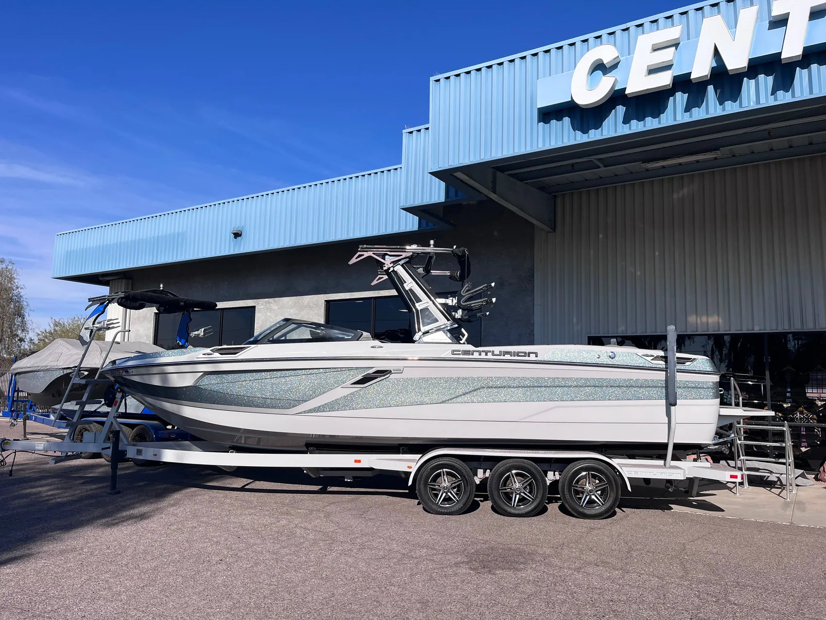 boat.Title