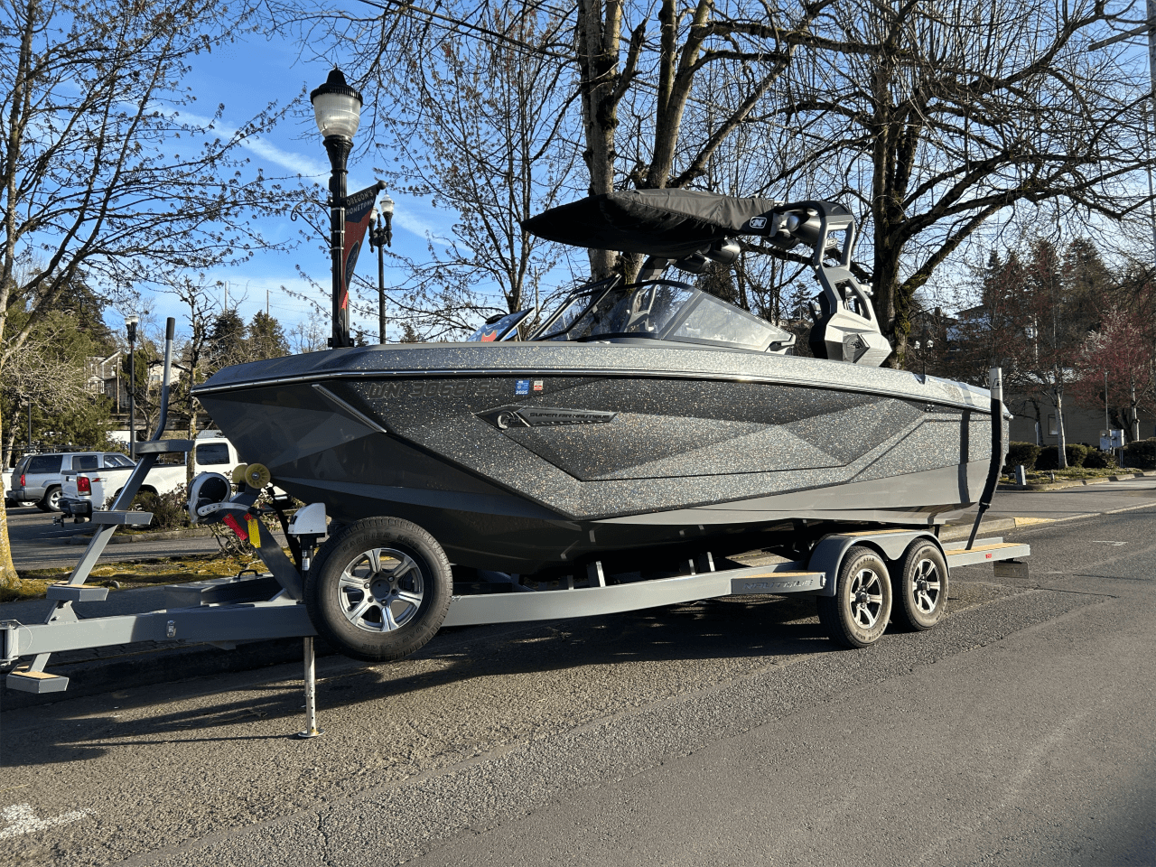 boat.Title
