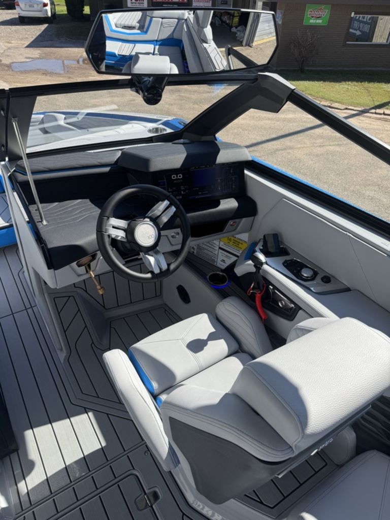 2025 Nautique Super Air Nautique G23