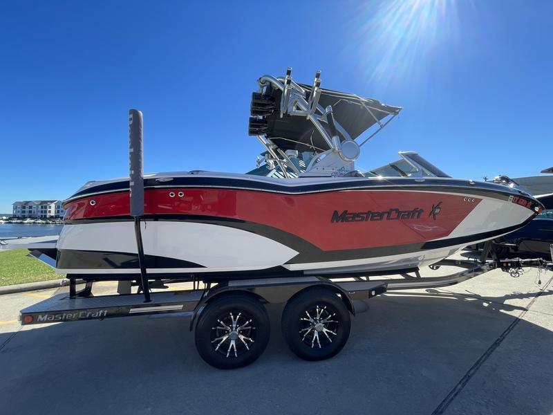 2016 MasterCraft X23