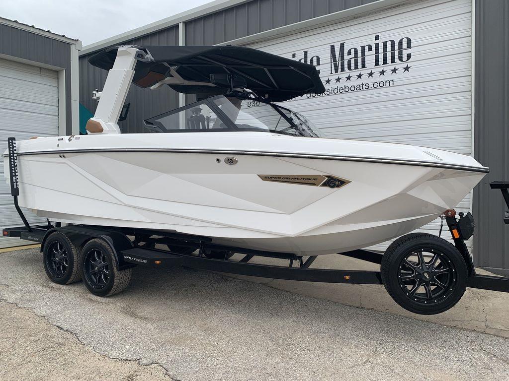 boat.Title