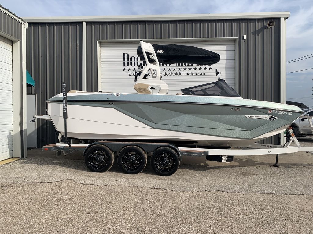 boat.Title