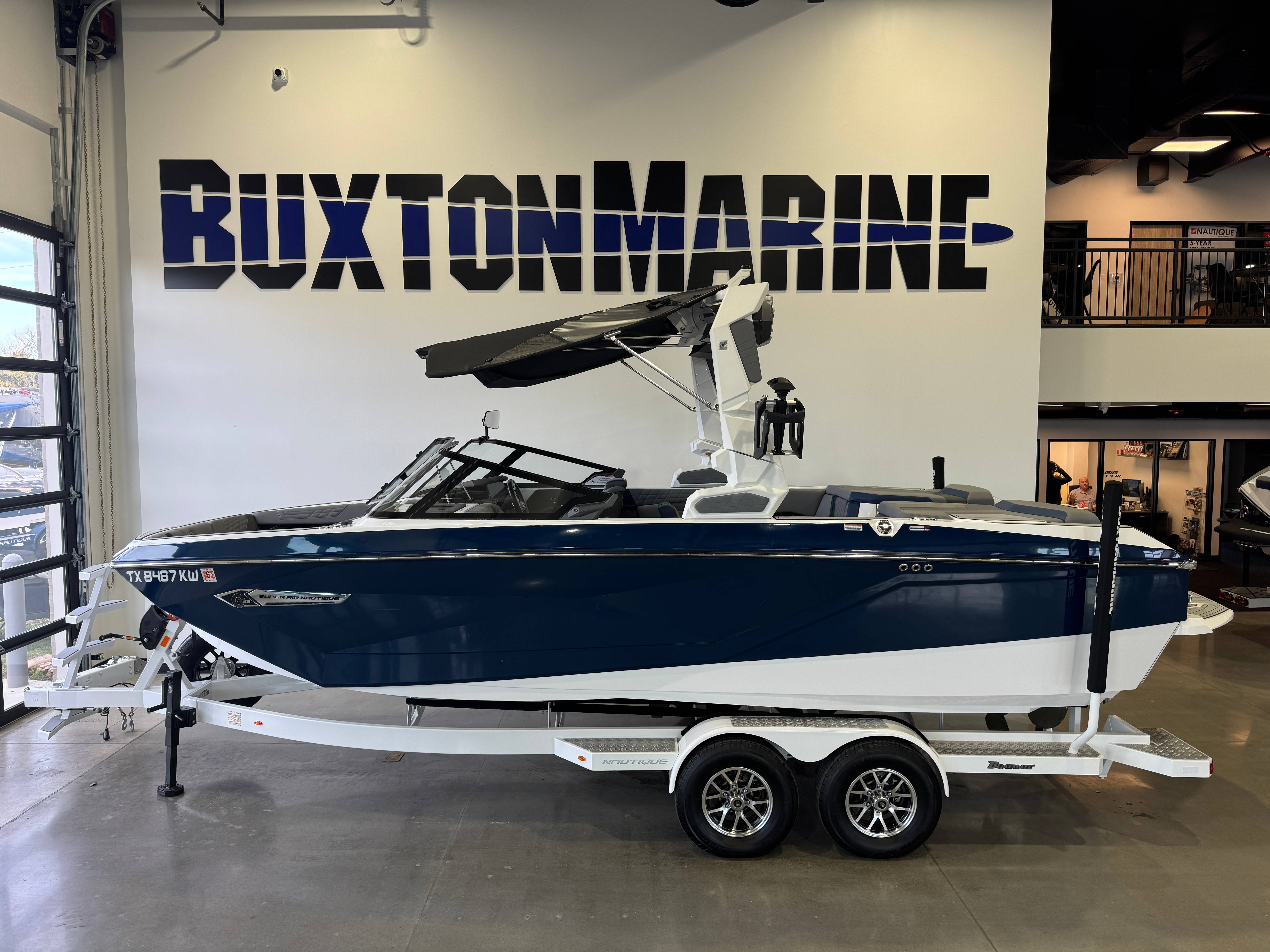 boat.Title