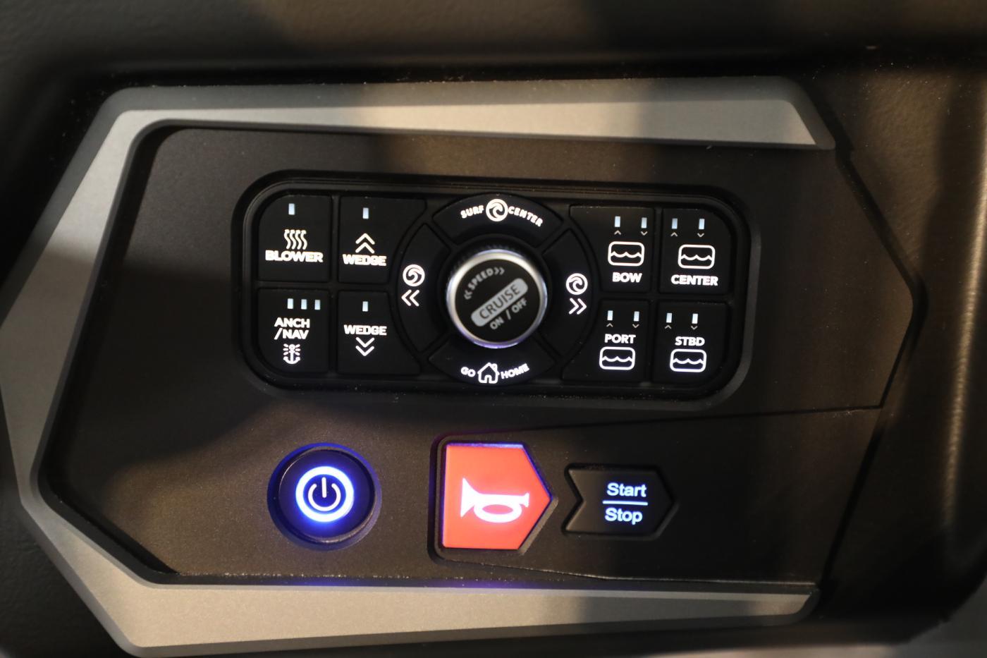 2023 Axis T220