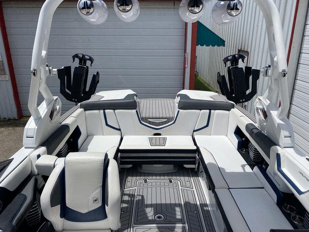 2018 Nautique G23