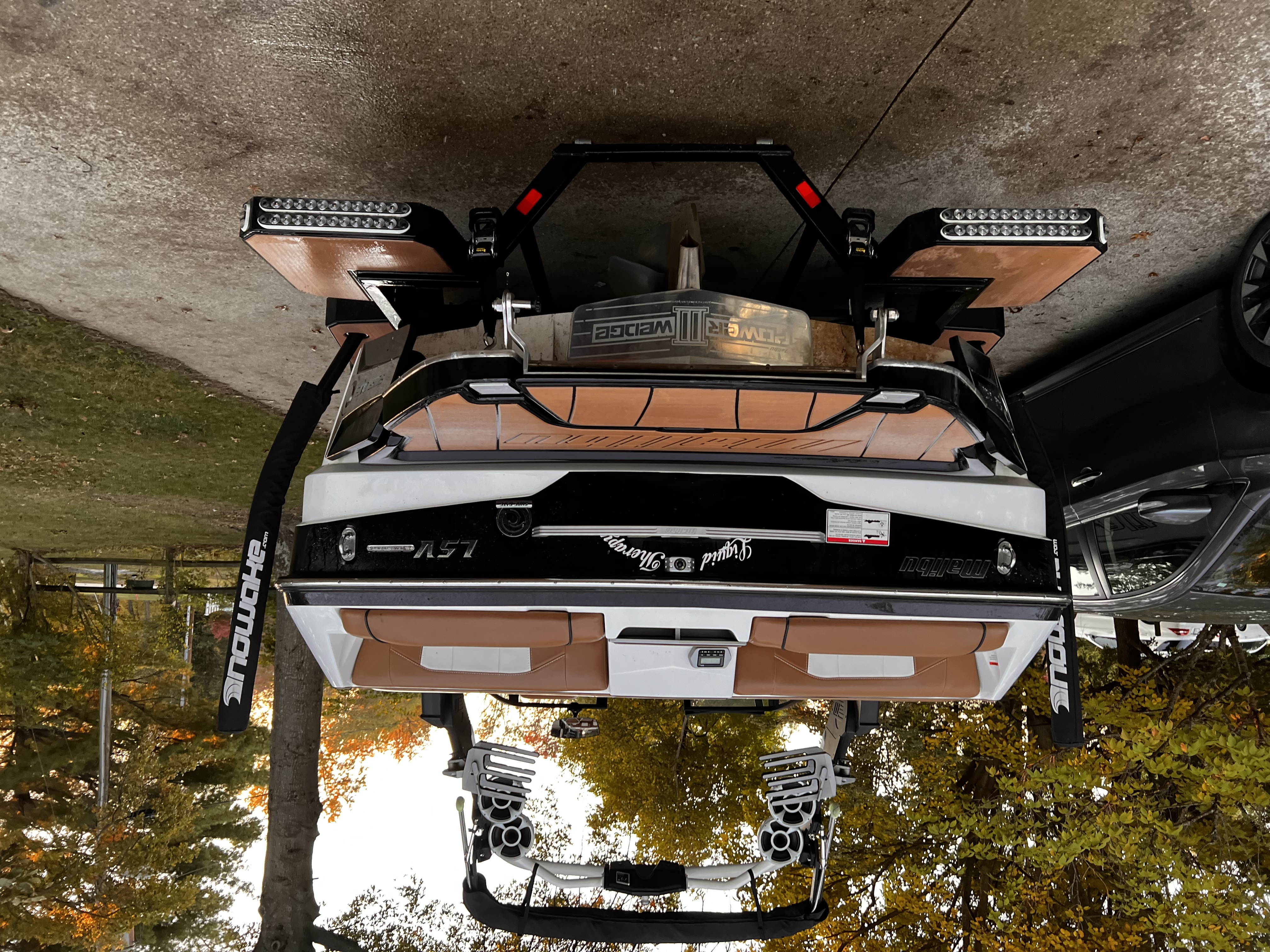Malibu Wakesetter 25 LSV