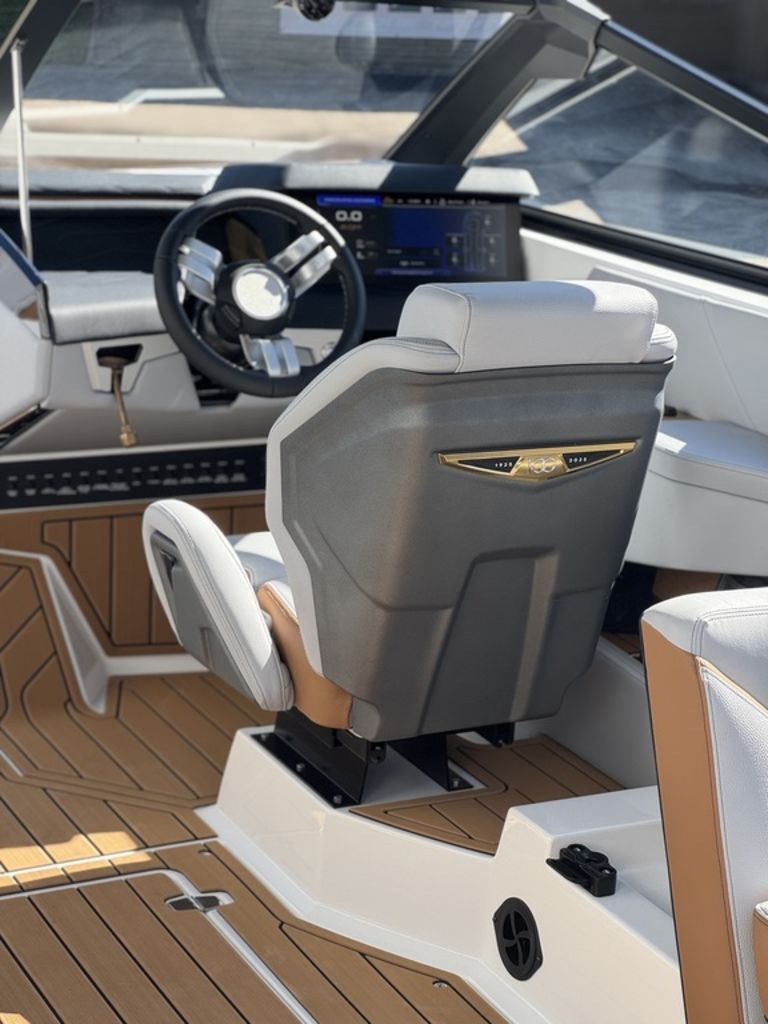 2025 Nautique Super Air Nautique G23