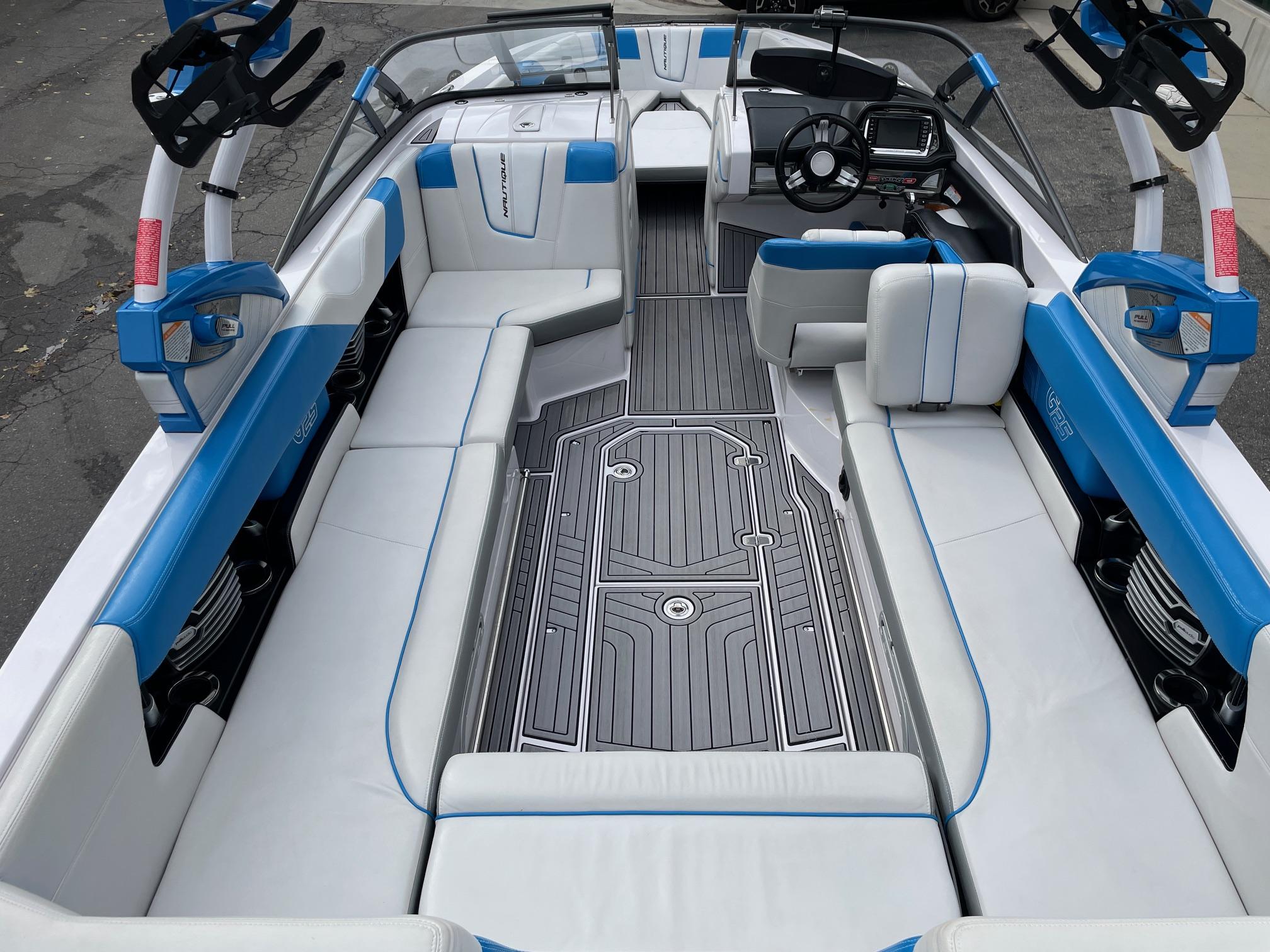 2015 NAUTIQUE G25 W/XR7 550HP SUPERCHARGED POWER PLANT