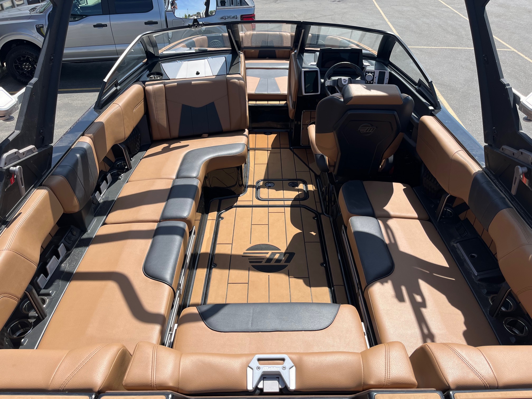 2022 Malibu 23 MXZ