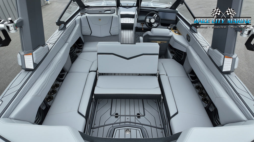 2025 Nautique G23