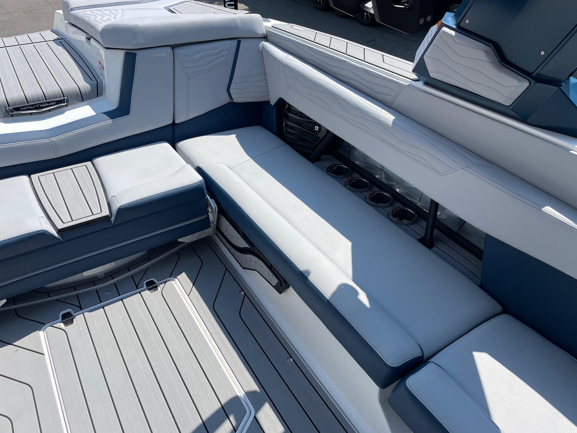 2025 NAUTIQUE G25 W/ZZ8S SUPERCHARGED POWER PLANT