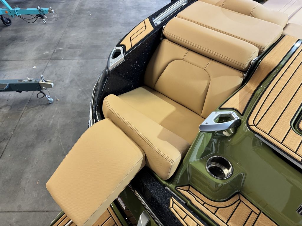 2025 MasterCraft X24