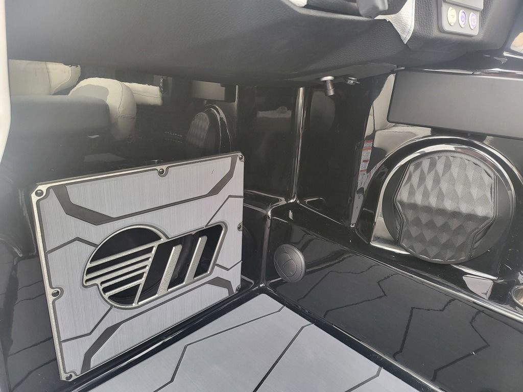 2025 Malibu Boats 24 MXZ