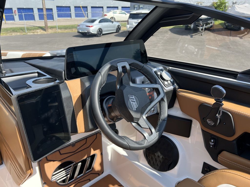 2025 Malibu Boats 25 LSV