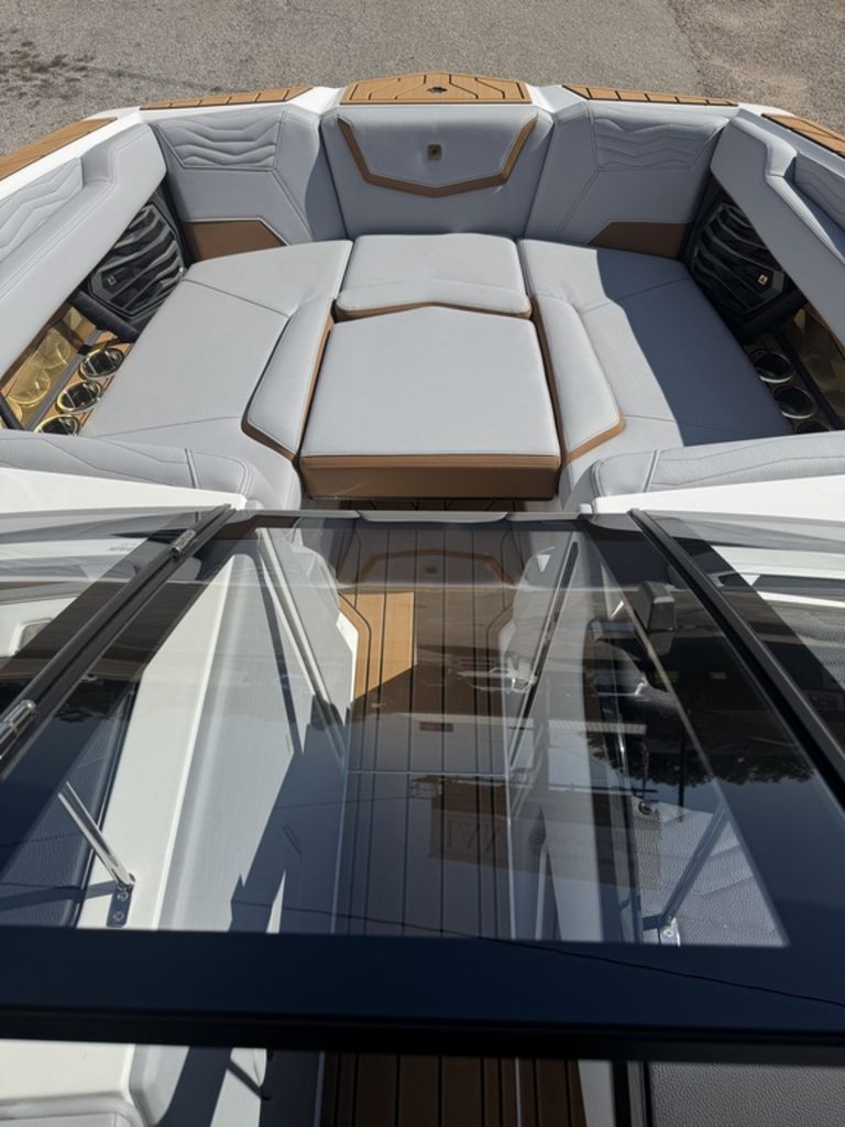 2025 Nautique Super Air Nautique G23