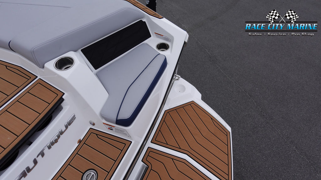 2025 Nautique S23