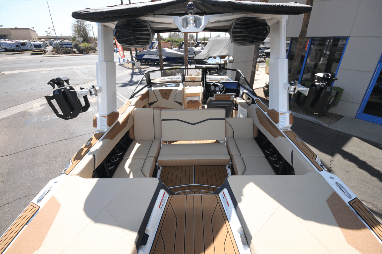 2025 Super Air Nautique S23 &#8220;Centennial Edition&#8221;