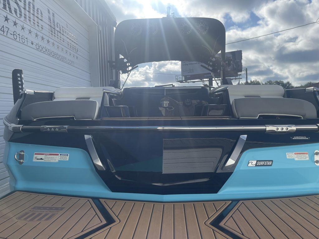 2022 MasterCraft X26